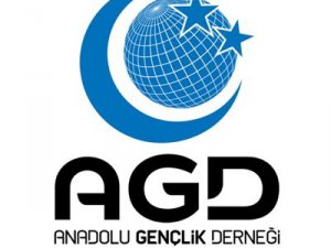 Anadolu Gençlik Derneğinden Şehitler İçin Program