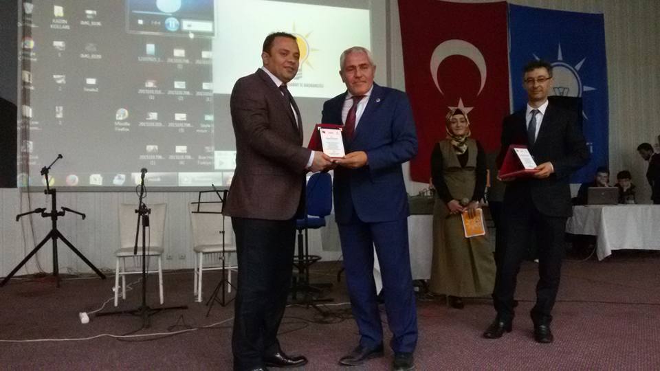 Aksaray AK Parti’de Seçim Değerlendirmesi Ve Ödül Töreni Düzenlendi